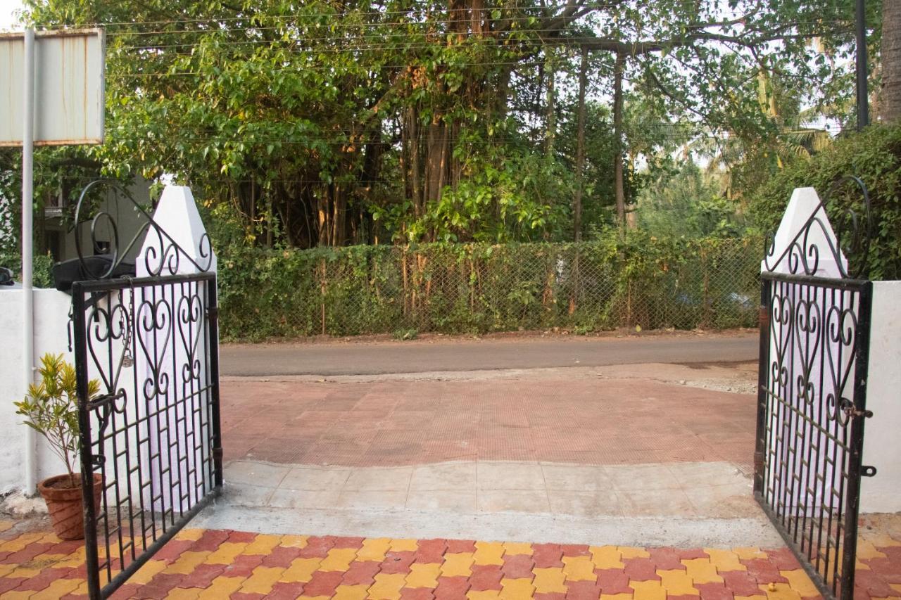 The Sovereign Villa Кандолим Екстериор снимка